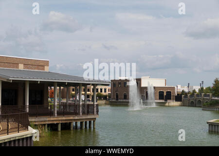 Le aziende di commercio al dettaglio in OWA parco divertimenti a Foley, Alabama, STATI UNITI D'AMERICA Foto Stock
