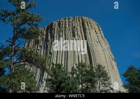 Stati Uniti - 15 Settembre 2019: Devils Tower è stato il primo degli Stati Uniti monumento nazionale, istituita il 24 settembre 1906, dal Presidente Theodo Foto Stock