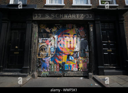 Coloratissimo graffito in Shoreditch, Londra Foto Stock