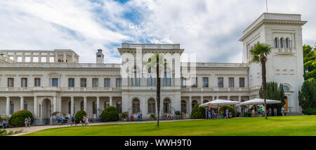 Livadia, Crimea - Luglio 10. 2019. Palazzo Livadia - l'ex residenza meridionale degli imperatori russi Foto Stock