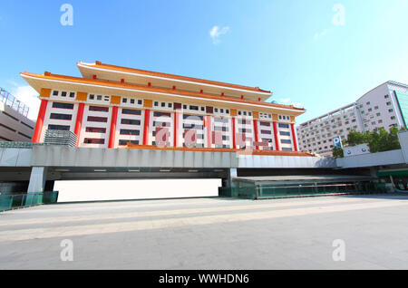 Shenzhen Lo Wu Punto di controllo. È la porta per il transito dalla Cina continentale alla RAS di Hong Kong. Foto Stock