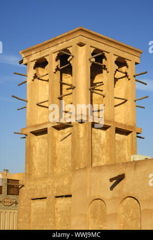 Torre eolica, aria condizionata nelle case Arabe,Dubai Foto Stock