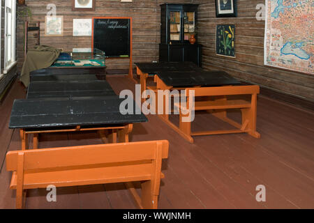 Melikhovo, Moscow Region, Russia - 3 Aprile 2019:l'interno della classe della scuola scuola Zemsky in Melikhovo, costruito a spese del grande scrittore. Foto Stock
