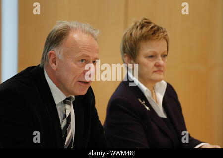 Conferenza stampa del Partito Verde con Trittin e Kuenast circa la riforma del diritto d'autore. Foto Stock