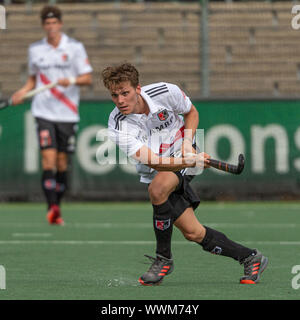 Amstelveen, Paesi Bassi. Xv Sep, 2019. AMSTELVEEN, 15-09-2019, Hoofdklasse Hockey Heren Seizoen 2019-2020. Luogo: Wagener Stadion. Tijn Lissone durante il gioco AH&BC Amsterdam vs HC Pinoke. Credito: Pro scatti/Alamy Live News Foto Stock