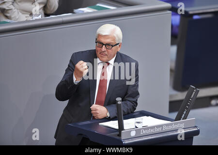 Sessione plenaria straordinaria del tedesco Parliamen sulla situazione in Germania. Foto Stock