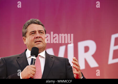 Leader della Spd alle elezioni campagna in Potsdam Foto Stock