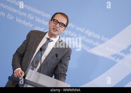 Dichiarazione del Ministro Dobrindt bevor della prima riunione di iniziato "Germania Digital Network Alliance' Foto Stock