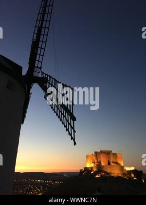 Mulini a vento a Consuegra, Toledo Foto Stock