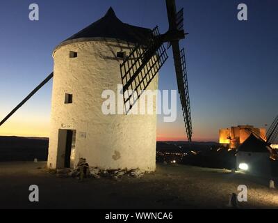 Mulini a vento a Consuegra, Toledo Foto Stock