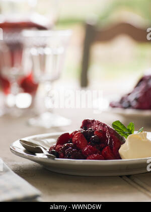 Budino estivo con Clotted Cream Foto Stock