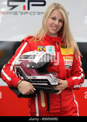 Schweizer Rennfahrerin Maryln Niederhauser (Team Race Performance) ADAC Formel 4 2015 Oschersleben Foto Stock