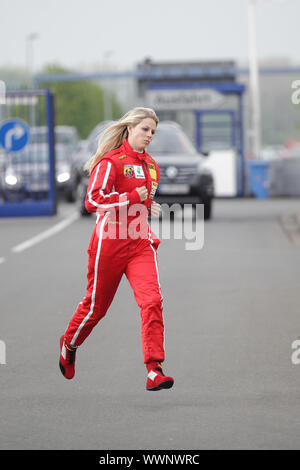 Schweizer Rennfahrerin Maryln Niederhauser (Team Race Performance) ADAC Formel 4 2015 Oschersleben Foto Stock