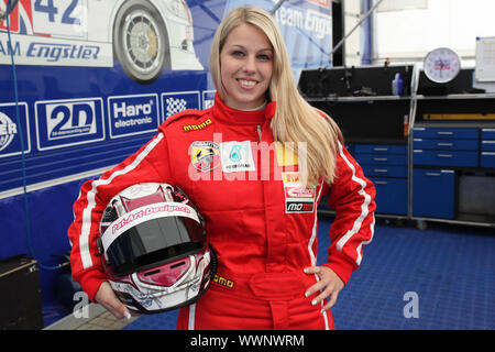 Schweizer Rennfahrerin Maryln Niederhauser (Team Race Performance) ADAC Formel 4 2015 Oschersleben Foto Stock