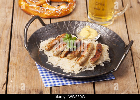 Tipico snack bavarese chiamato brotzeit, Germania meridionale Foto Stock