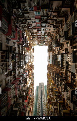 Yik Cheong edificio, noto come monster edificio che si trova in Quarry Bay Foto Stock