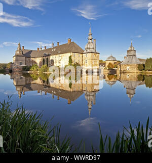 Schloss Lembeck, un castello moated, Dorsten, Renania settentrionale-Vestfalia, Germania, Europa Foto Stock