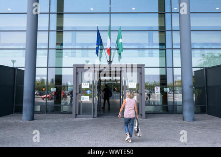 Milano, Italia. Xvi Sep, 2019. VIMERCATE donna muore in ospedale a Vimercate, lei pensa di una errata trasfusione di sangue. Credit: Indipendente Photo Agency Srl/Alamy Live News Foto Stock