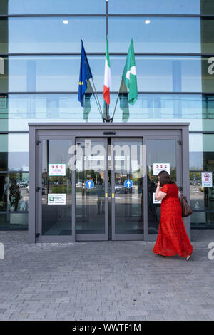 Milano, Italia. Xvi Sep, 2019. VIMERCATE donna muore in ospedale a Vimercate, lei pensa di una errata trasfusione di sangue. Credit: Indipendente Photo Agency Srl/Alamy Live News Foto Stock