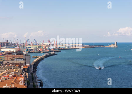 Sulla parte superiore del Ponte di Vizcaya tra Las Arenas e Portugalete Foto Stock