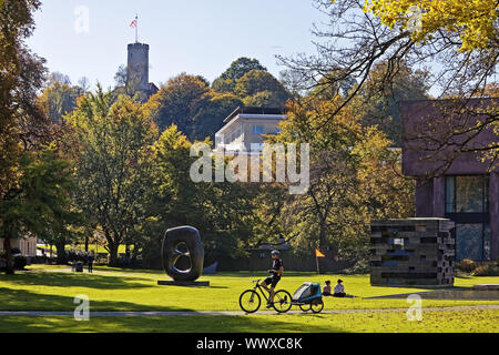 Castello Sparrenburg e giardino di sculture, Bielefeld, Renania settentrionale-Vestfalia, Germania, Europa Foto Stock