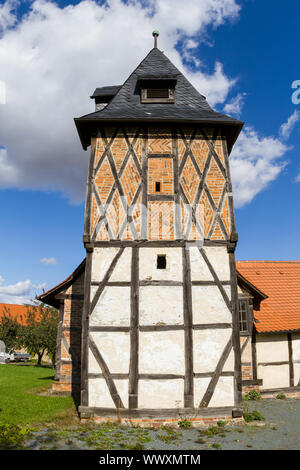 Villaggio Chiesa Wieserode nel Harz a struttura mista in legno e muratura chiesa Foto Stock