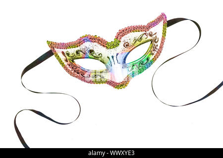 Splendida maschera di Carnevale isolati su sfondo bianco. Mardi Gras. Foto Stock