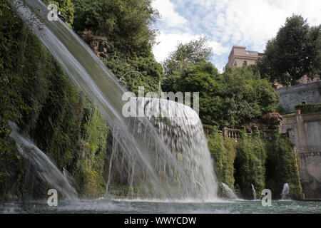 Fontana del ovato nella città di Tivoli in Italia Foto Stock