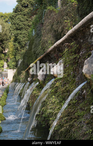 Le cento fontane in Villa d'Este nel comune di Tivoli in Italia Foto Stock