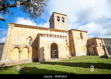 San Esteban chiesa in Moradillo de villaggio di sedano, regione Paramos, Burgos, Spagna Foto Stock