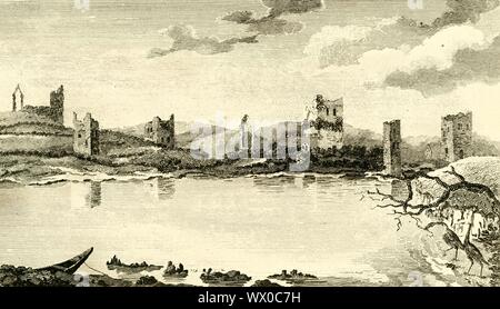 "N. Vista delle rovine di Clomines, Co. Wexford", 1791. Clonmines, sulla costa sud-occidentale della contea di Wexford, Irlanda, il sito di "il migliore esempio in Irlanda di una deserta borgo medievale". Scanni aveva reso il porto navigabile dal XVII secolo. Dal "Gentleman's Magazine", novembre 1791. Foto Stock