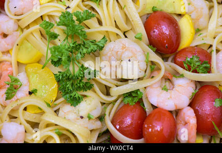 L'italiano con insalata di verdure fresche Foto Stock