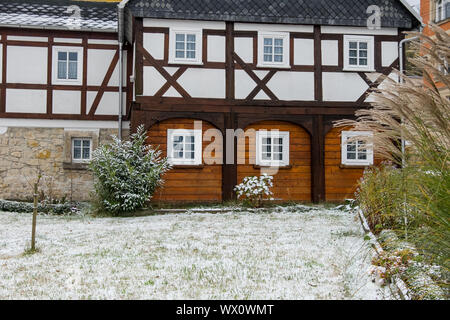 Storico Lusatian superiore tipiche case a graticcio in Waltersdorf Zittauer Gebirge Foto Stock