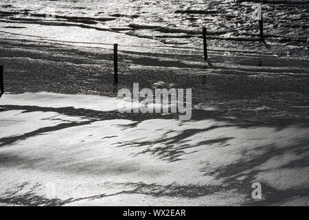 Norderney, Weststrand, Strand, Pfahl, Meer, in Wellen, Belgium.Wellen Foto Stock