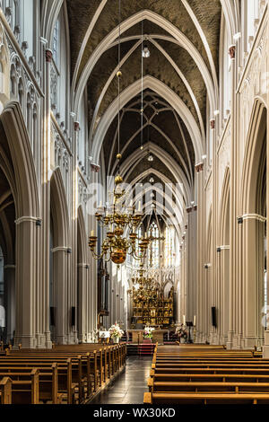 Tilburg, Paesi Bassi - 10 Settembre 2019: Interno della chiesa di San Giuseppe nel centro storico di Tilburg, Paesi Bassi, Foto Stock