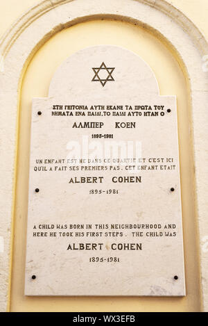 Albert Cohen, autore lapide, sinagoga ebraica, Corfu, Corfù, Grecia, Europa Foto Stock