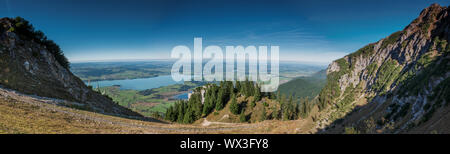 Vista panoramica al lago Bannwaldsee Foto Stock