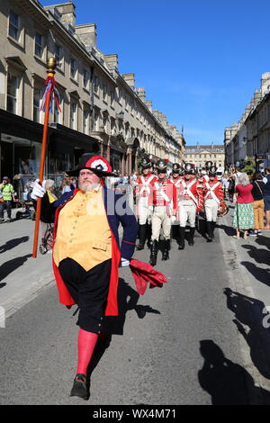 Grand Regency costume Promenade, Jane Austen Festival, Milsom Street, Bath, Somerset, Inghilterra, Gran Bretagna, Regno Unito Regno Unito, Europa Foto Stock