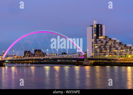 Clyde Arc Bridge Glasgow Foto Stock