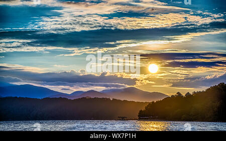 Belle scene di paesaggio presso il lago jocassee Carolina del Sud Foto Stock