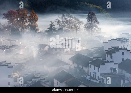 Villaggio shicheng nel tardo autunno Foto Stock