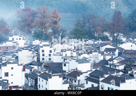 Villaggio shicheng nel tardo autunno Foto Stock