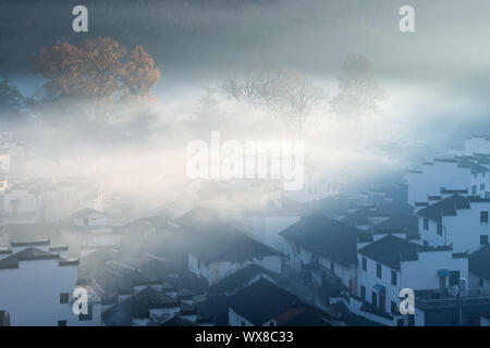 Wuyuan shicheng villaggio in autunno Foto Stock