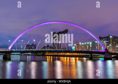 Clyde Arc Bridge ฌสฟหเนไ Foto Stock