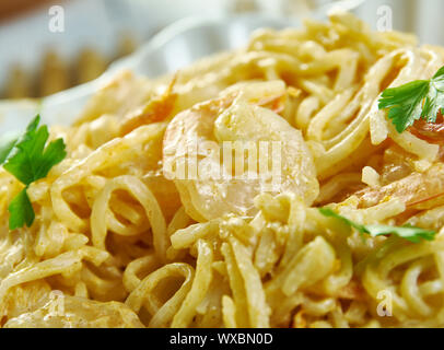 Bang Bang Pasta adibiti alla pesca di gamberetti Foto Stock