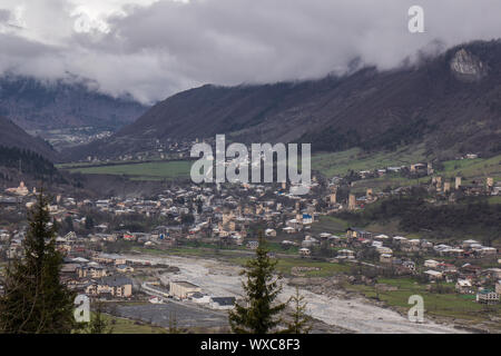 Vista sulla campagna mestia Foto Stock