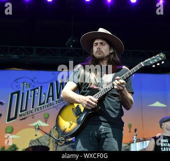 Settembre 14, 2019, Virginia Beach, Virginia, Stati Uniti d'America: i fuorilegge Music Festival porta LUKAS Nelson e la promessa di un vero e proprio per i veterani Regno Home anfiteatro di prestito in Virginia Beach, Virginia il 14 settembre 2019..Photo Â© Jeff Moore (credito Immagine: © Jeff Moore/ZUMA filo) Foto Stock