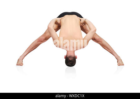 Il guru a praticare yoga in posizione Foto Stock