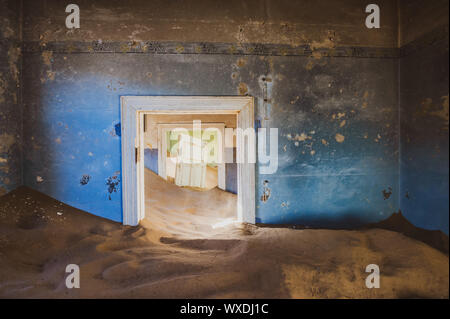 Abbandonata la città fantasma di Kolmanskop in Namibia Foto Stock