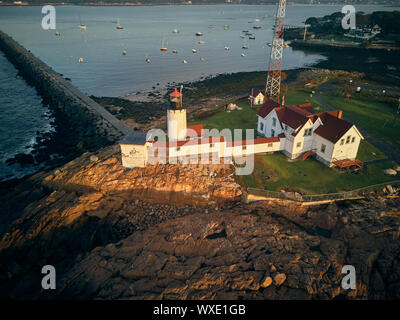 Faro di sunrise in Gloucester, Massachusetts Foto Stock